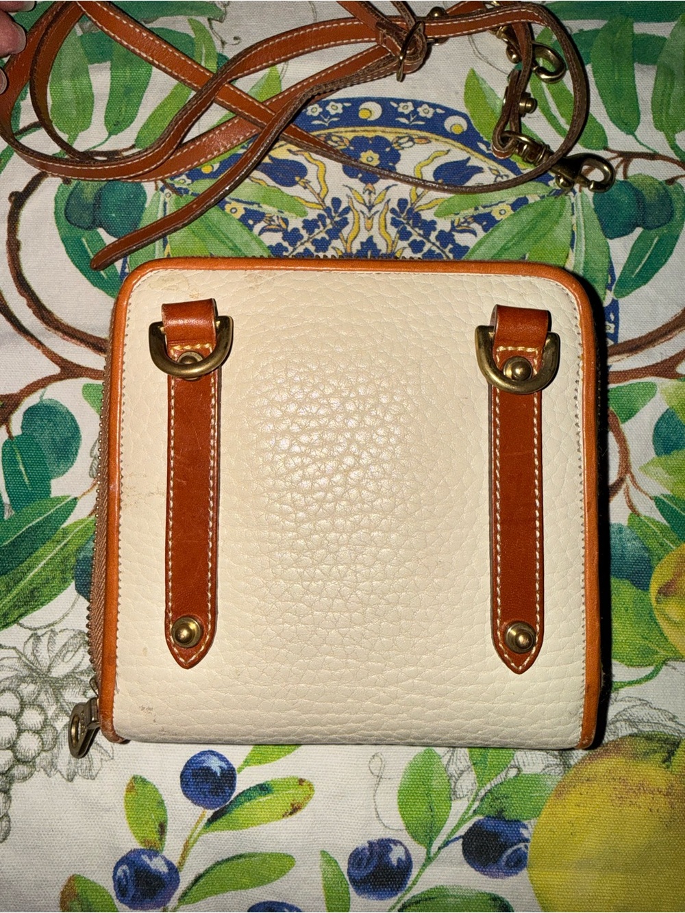 Vtg Mini Zipa-Long Wallet Cream Pebbled Leather w/ Tan Trim - Picture 7 of 7